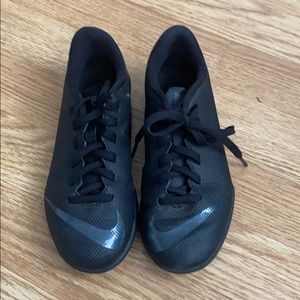 Nike turf shoes